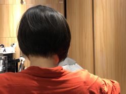 -曼都发型