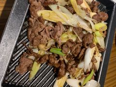 铁板葱爆羊肉-禾珍珠家常小馆(河南博物院店)