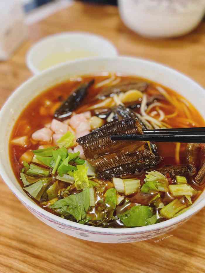 膳隅张记鳝鱼面馆-"不愧是网红店,舒适爽滑,快来吃哦.