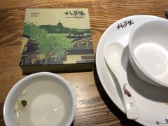 餐具摆设-杭百味·大众精选杭帮菜(西湖音乐喷泉店)