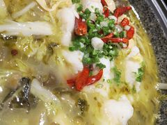 -渝是乎酸菜鱼(龙旗购物中心店)