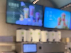 -奈雪的茶(亨特国际广场店)