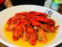-龙巢盱眙龙虾·牛蛙·烧烤宵夜(八卦岭店)