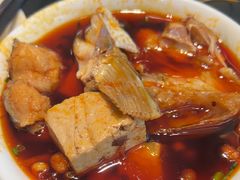 -忘情水鱼头·鲜鱼火锅(滨江中路店)