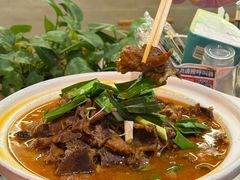 -霄汉牛三鲜湖北砂锅菜(万松园2店)