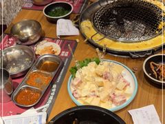 -青瓦炭韩潮烤肉(花园道店)