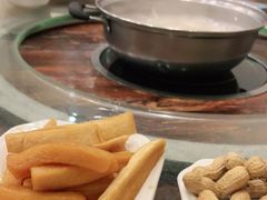 -正能量脆肉鲩火锅