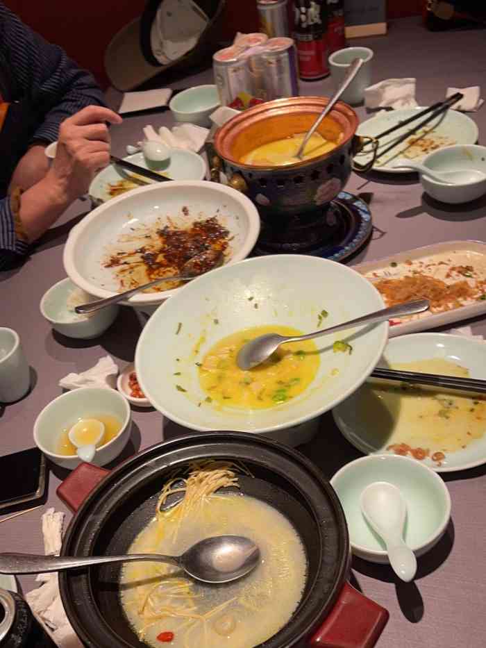 森隆饭庄(新世界百货店)-"有历史传承老店,自带一种雍容华贵的气质,.