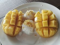 -芒果糯米饭摊子