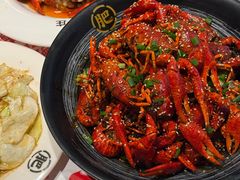 -肥肥虾庄·金牌油焖大虾(汉口城市广场店)