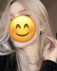 -AYO SALON