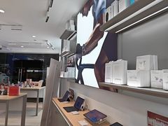 -荣耀授权专卖店(黄浦浙江中路店)