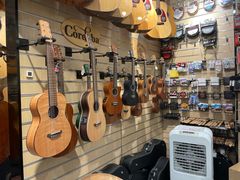 -柏斯音乐艺术中心·钢琴·吉他(世纪金源店)