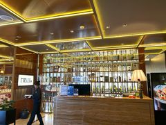 -大中华希尔顿酒店-念自助餐·嗨啤·小龙虾