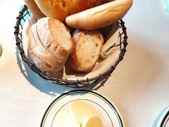 美式餐前面包-Wolfgang’s Steakhouse 沃夫冈牛排馆(上海白玉兰广场店)