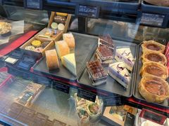 -星巴克臻选(杭州嘉里中心1F店)