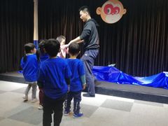 -猴有戏教育戏剧·音乐剧·主持口才·演讲朗诵辩论(环球港华师大校区)