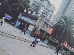 -朱毅育龙游泳俱乐部