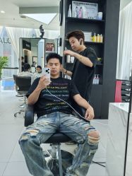 -U·NI SALON 造型