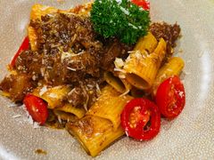 慢炖牛肉粗管面-CRAZYONES西班牙海鲜饭(上海美罗城店)