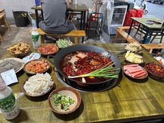 -黄潇洒老火锅(九眼桥宏济巷店)
