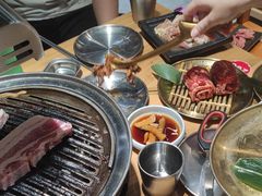 -汉城烤肉·黑金冠(华山路店)