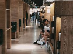 -半山书局(新世纪商城店)