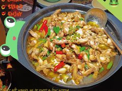 -蛙小侠·沸腾砂锅牛蛙(增城东汇城店)
