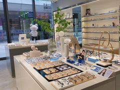 -视野联行眼镜·蔡司·尼康·豪雅·依视路(青浦宝龙店)