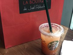 -Salon de The de Joel Robuchon(外滩18号店)