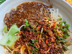 炸酱油泼面-老陈婆手工面庄