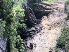 -龙水峡地缝景区