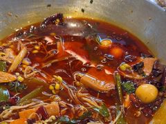 -川流不息·地道川菜·小龙虾(松东路店)