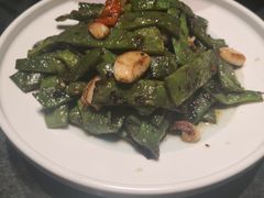 -湘小馆剁椒鱼头(金帝商务大厦店)