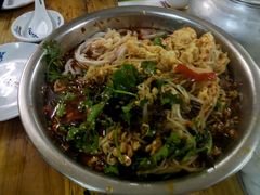 -周良天山牛杂城(天山路总店)