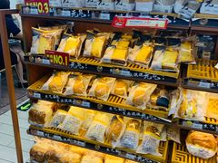 -全家便利店(莲花池东路店)