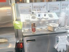 -DQ·蛋糕·冰淇淋(浦江欢乐颂店)
