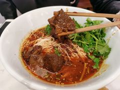 牛肉面-李与白包子铺(桐梓林店)