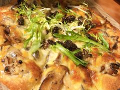 黑松露野菌脆薄饼-汐TIDE融合西餐吧