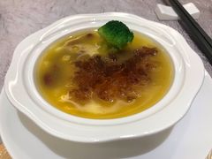 御品五谷润桃宝-湖影中餐厅·南京金茂威斯汀大酒店