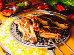 -青瓦炭韩潮烤肉(花园道店)