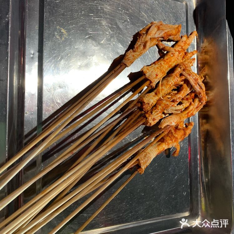 朋友也推荐我们来这家店吃