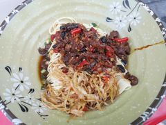 香辣牛肉酱拌面-刘氏三和面馆