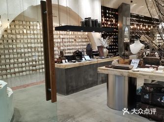 很适合各位小姐姐，就是价格有点贵，不是适合我