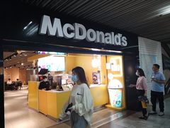 门面-麦当劳(中山公园龙之梦店)