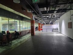 -乔波室内滑雪场