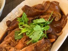 卤猪蹄-松發肉骨茶(先得坊店)