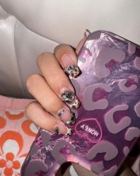 -赢韵美甲美睫瑞士净斑中心