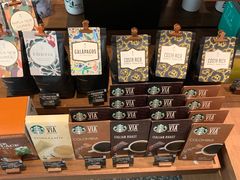 零售区-星巴克臻选(北京颐堤港中心第二店)