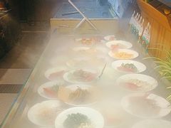 -头上红煨盐鸡·非遗院子餐厅